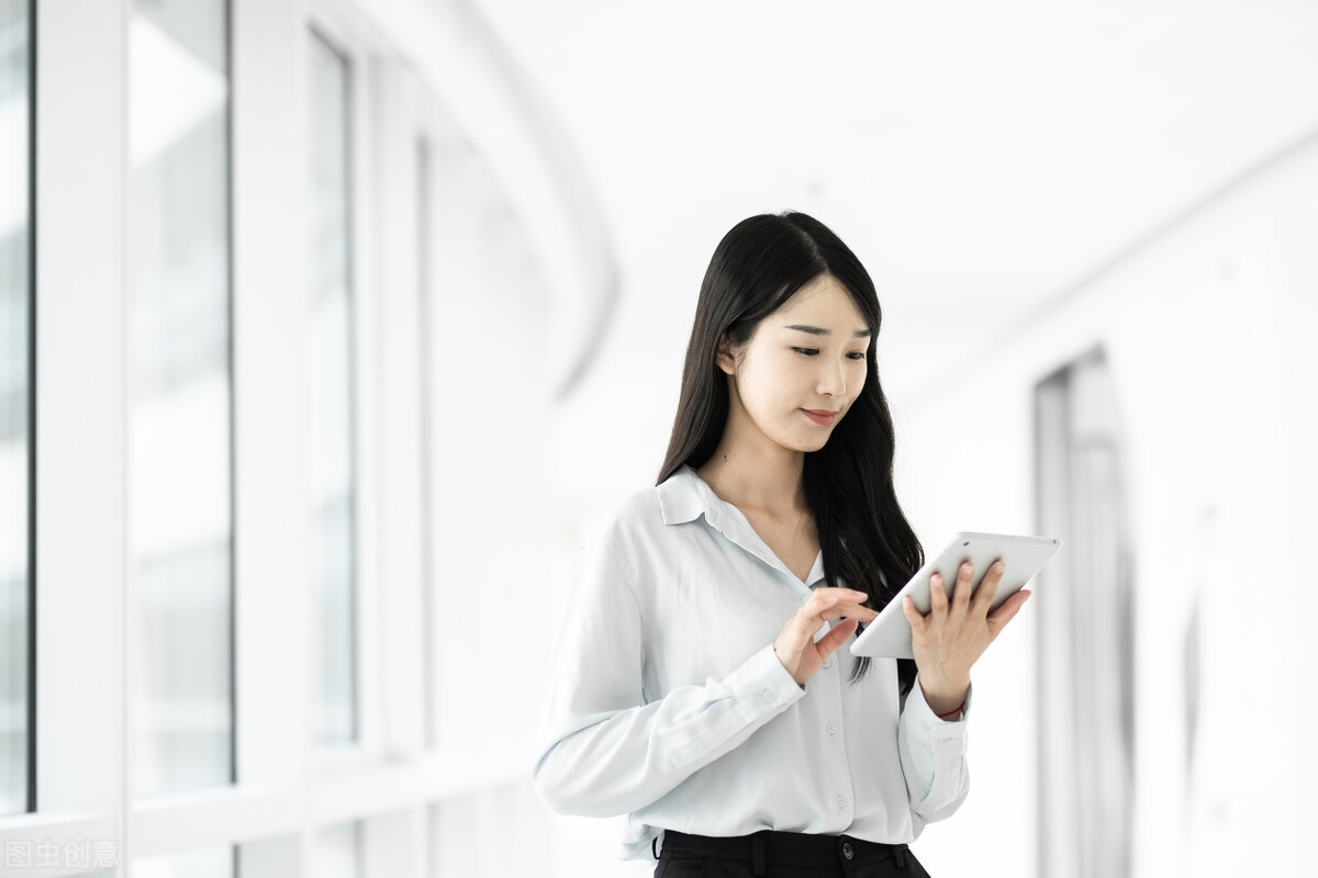 服装外贸公司的业务员,服装外贸业务员的工作内容