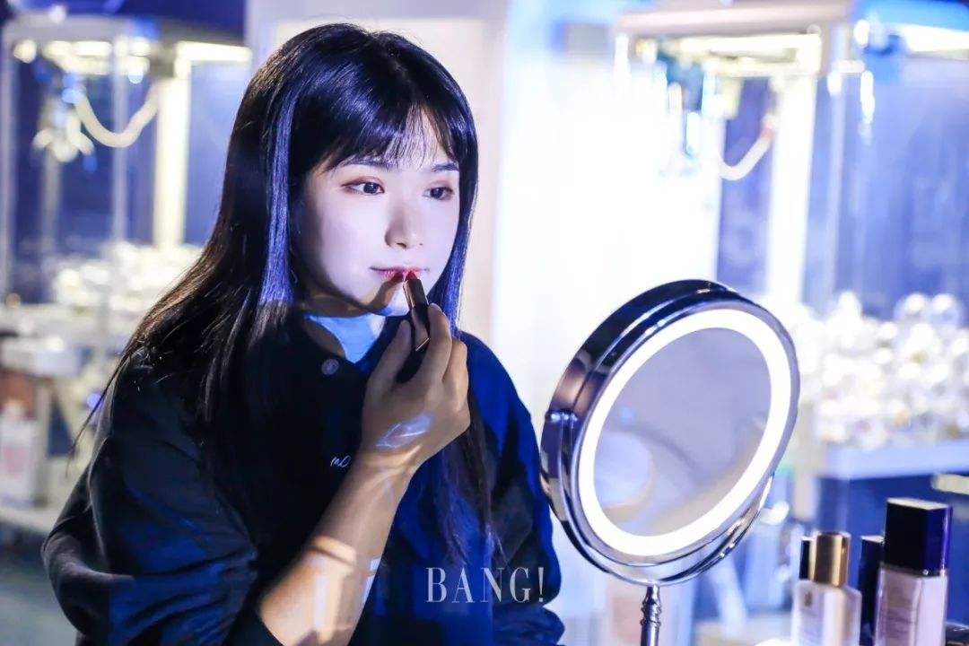 为什么现在没人愿意逛商场专柜,为什么越来越多人不愿意去实体店