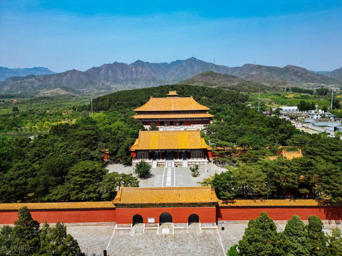 墓碑上的显考是什么意思,墓碑上的显考啥意思