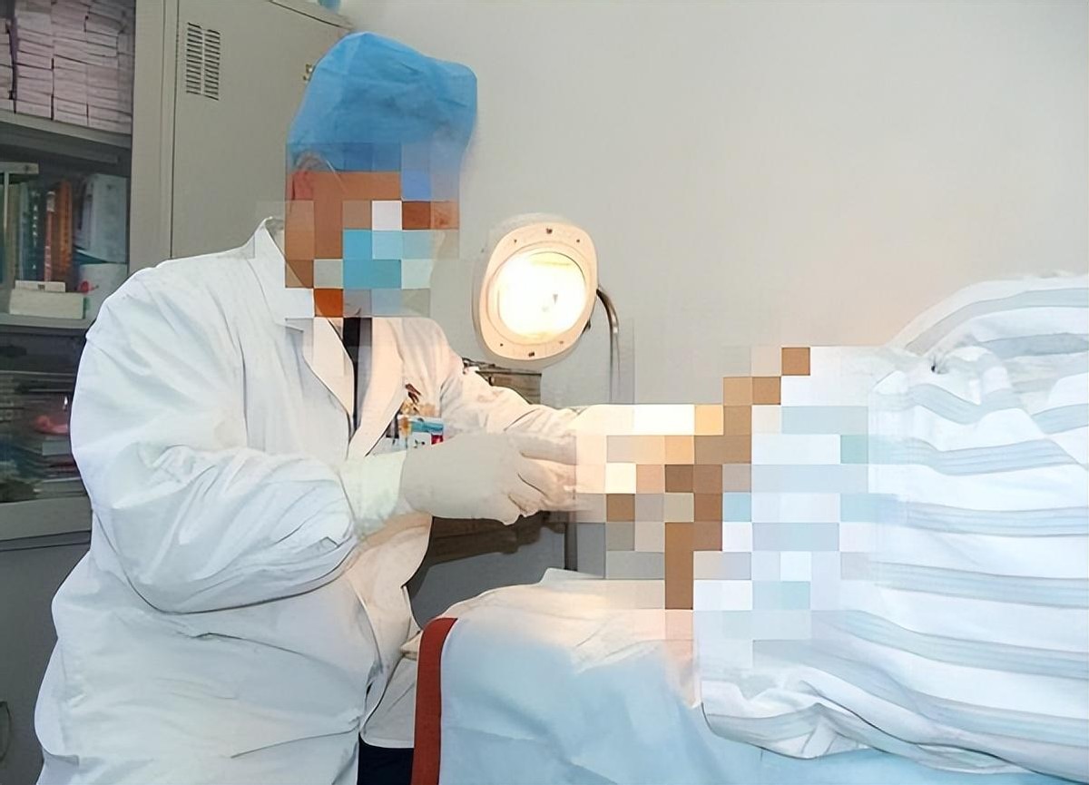 深圳女子肛科检查,深圳女患者到肛肠科检查案件