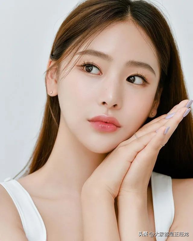 【ins推荐】韩国妹子jaeheeng，身材性感的大长腿美女模特