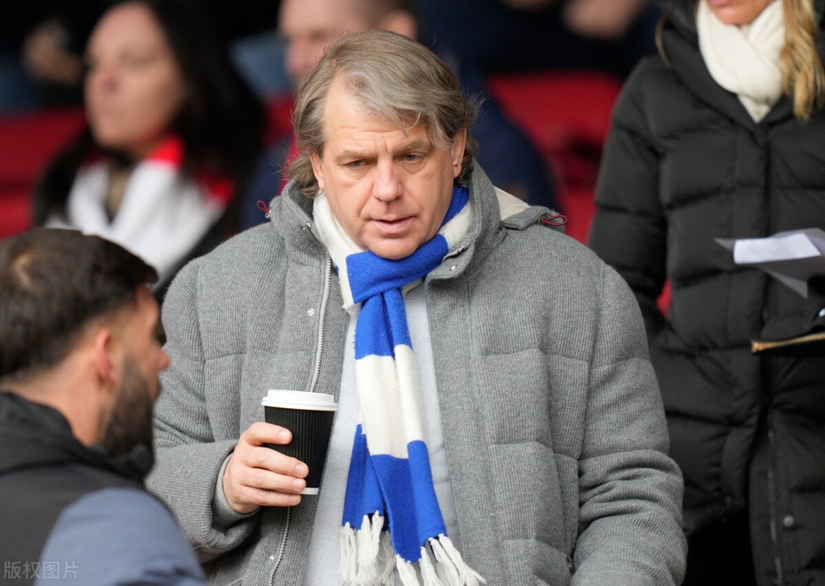 伯利切尔西换了几个主帅,伯利接收切尔西后阵容变化