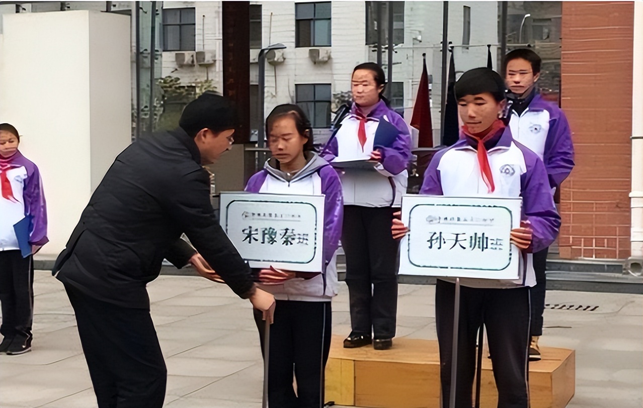 孙天帅现状,珠海孙天帅下跪事件后续