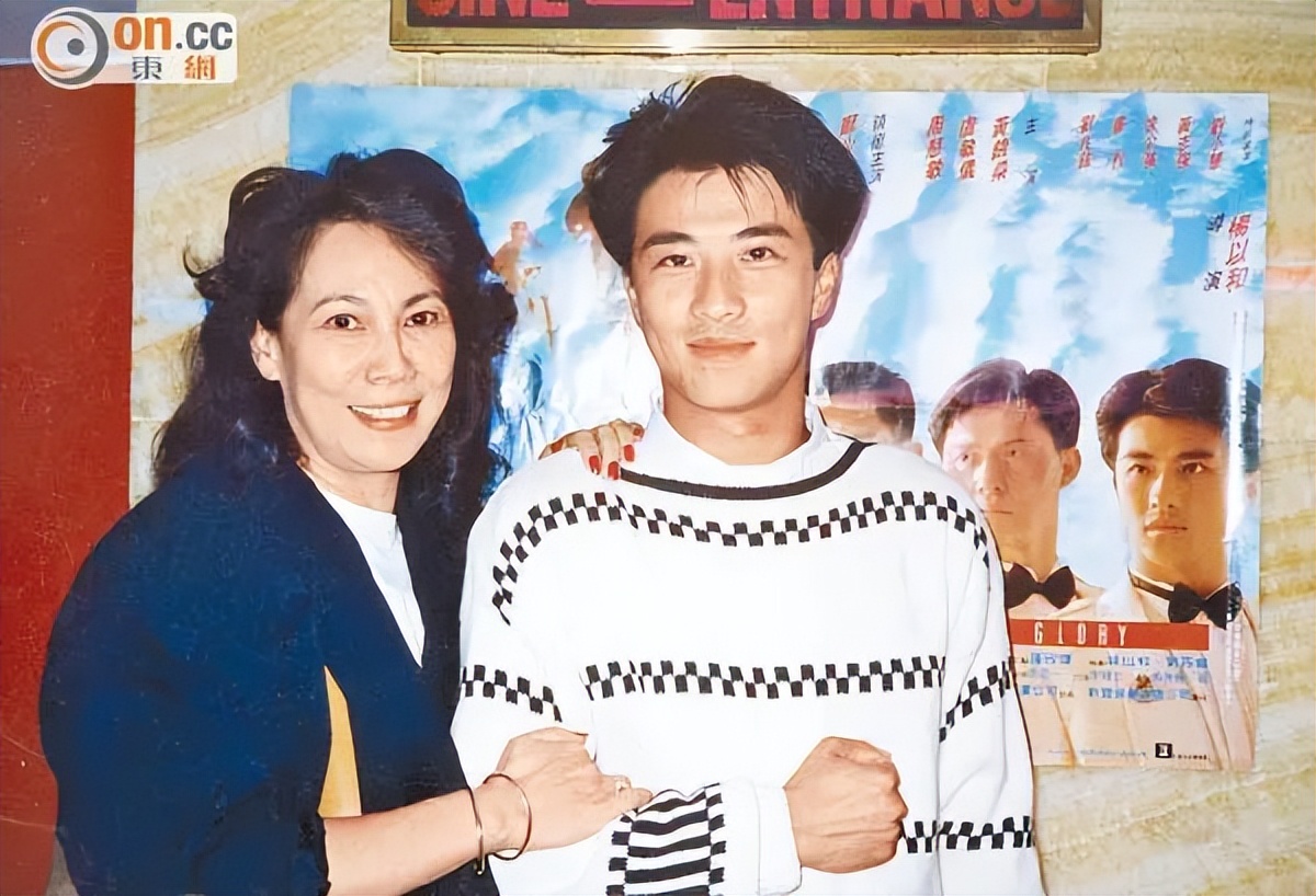 恋人妻、追青霞、混黑道、建豪宅，“武侠片之父”的江湖往事……