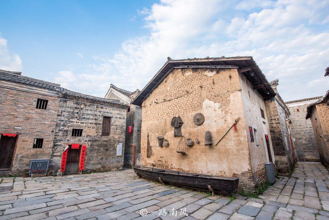 江西第二大城市吉安，面积相当于深圳的12.68倍，风光灵秀少人来