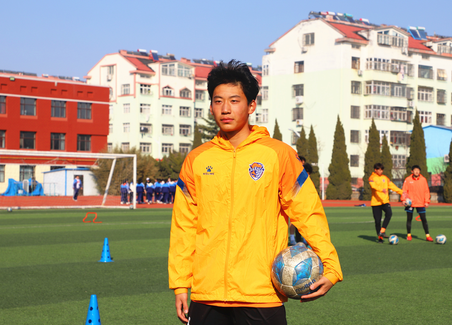 青岛城阳二中男子足球队名单,城阳融媒直播足球