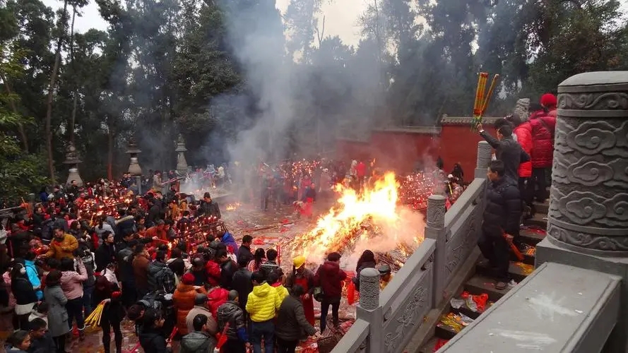 中国十座最赚钱的寺庙排名,最赚钱十座寺庙