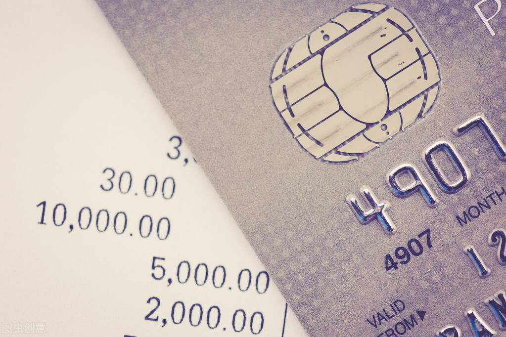 信用卡没按时还款影响征信吗,信用卡分期按时还款会影响征信吗