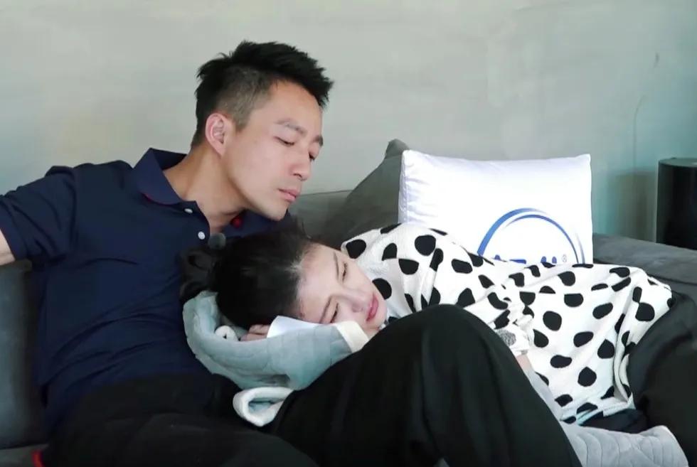 大s床垫销毁现场,大s汪小菲床垫上的污渍是什么