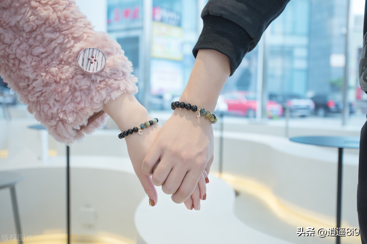 怎么向你喜欢的女孩子表白,如何对自己喜欢的女孩儿表白