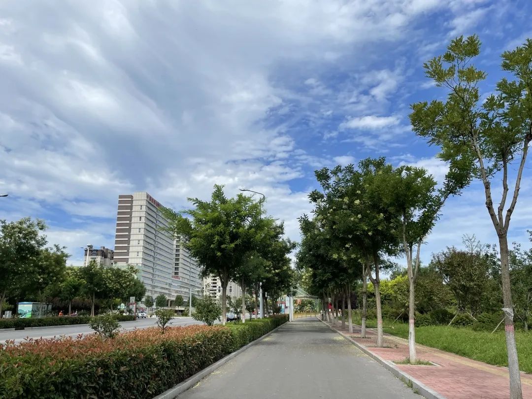 赏美景听自然乐曲,游玩景点峰峰