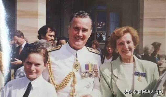 拒绝好莱坞男神，是赫本的闺蜜，培养27位世界冠军，94岁依旧优雅