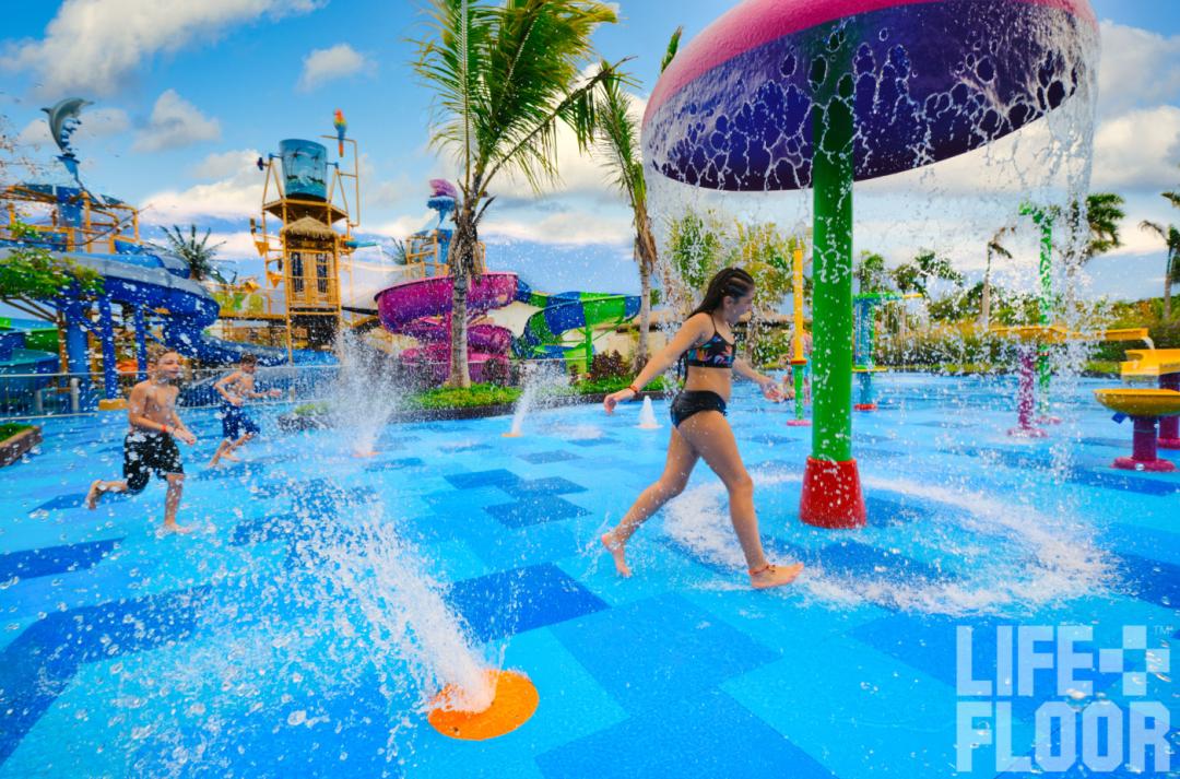水乐园互动游乐设施的绝佳拍档——白水活力地垫