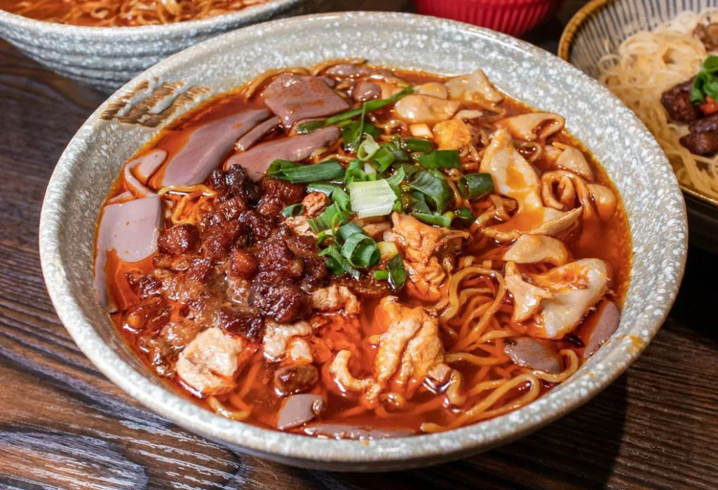 中国舌尖上的贵州美食地方特色菜,来贵州不得不品尝的两道贵州菜