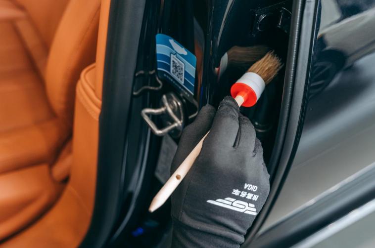 朋友创业开店选址出错亏到关门洗车加盟真的靠谱？丨技嘉名车