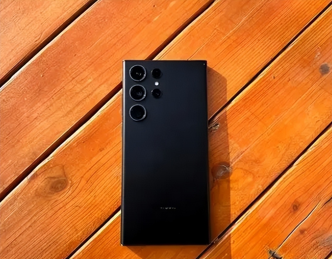 s23和23u哪个值得,24年买s23u还值得吗