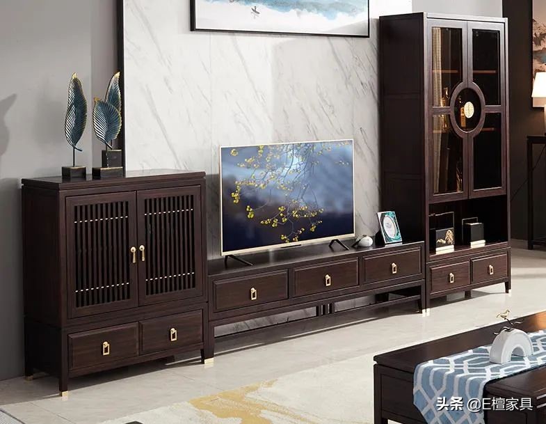 新中式电视柜两边放什么最好,新中式电视柜款式效果图