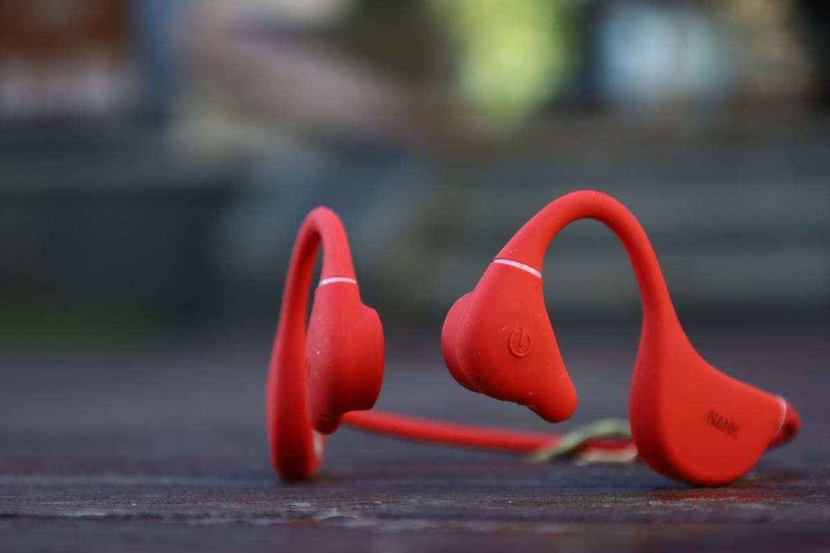 蓝牙耳机运动耳机pro,蓝牙耳机和运动耳机