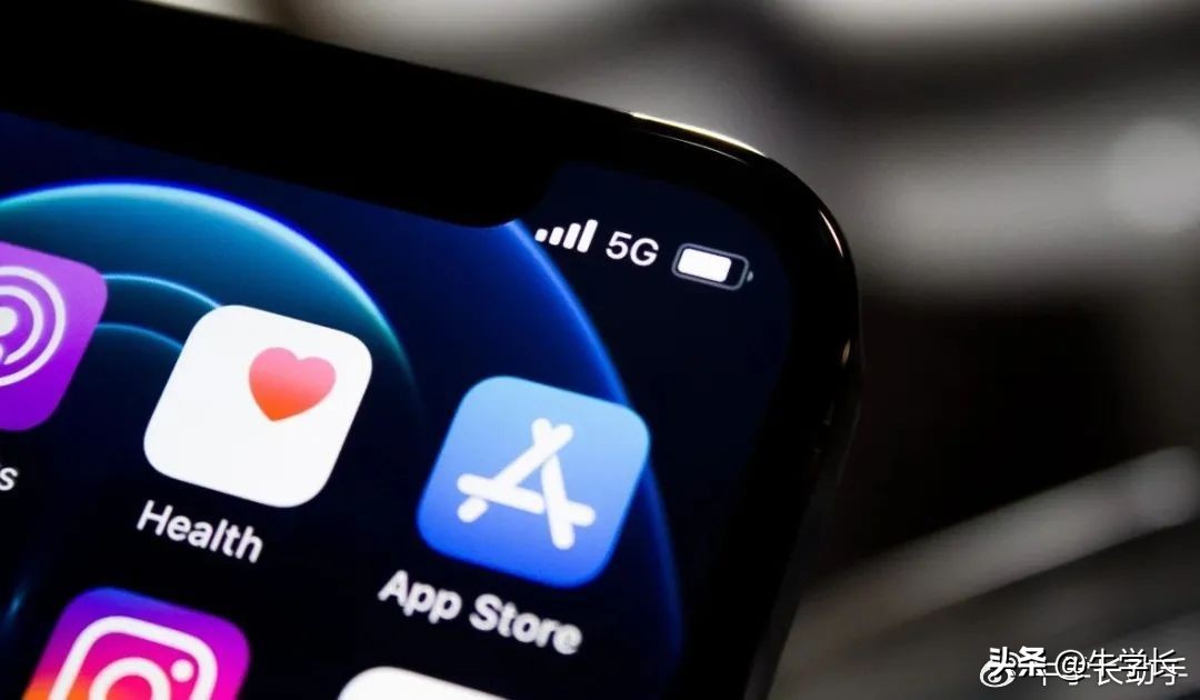 iphone12莫名黑屏开不了机,iphone12突然黑屏开不了机