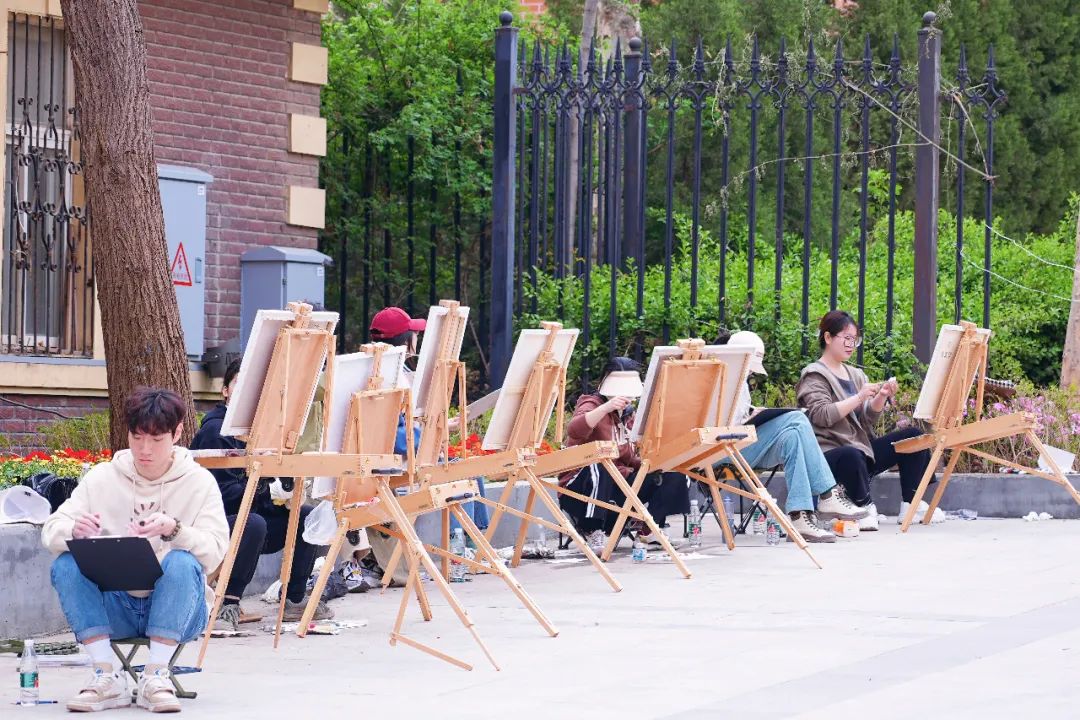 大连旅行怎么玩？这两个特色街区，仿佛出了国，太适合闲逛了！