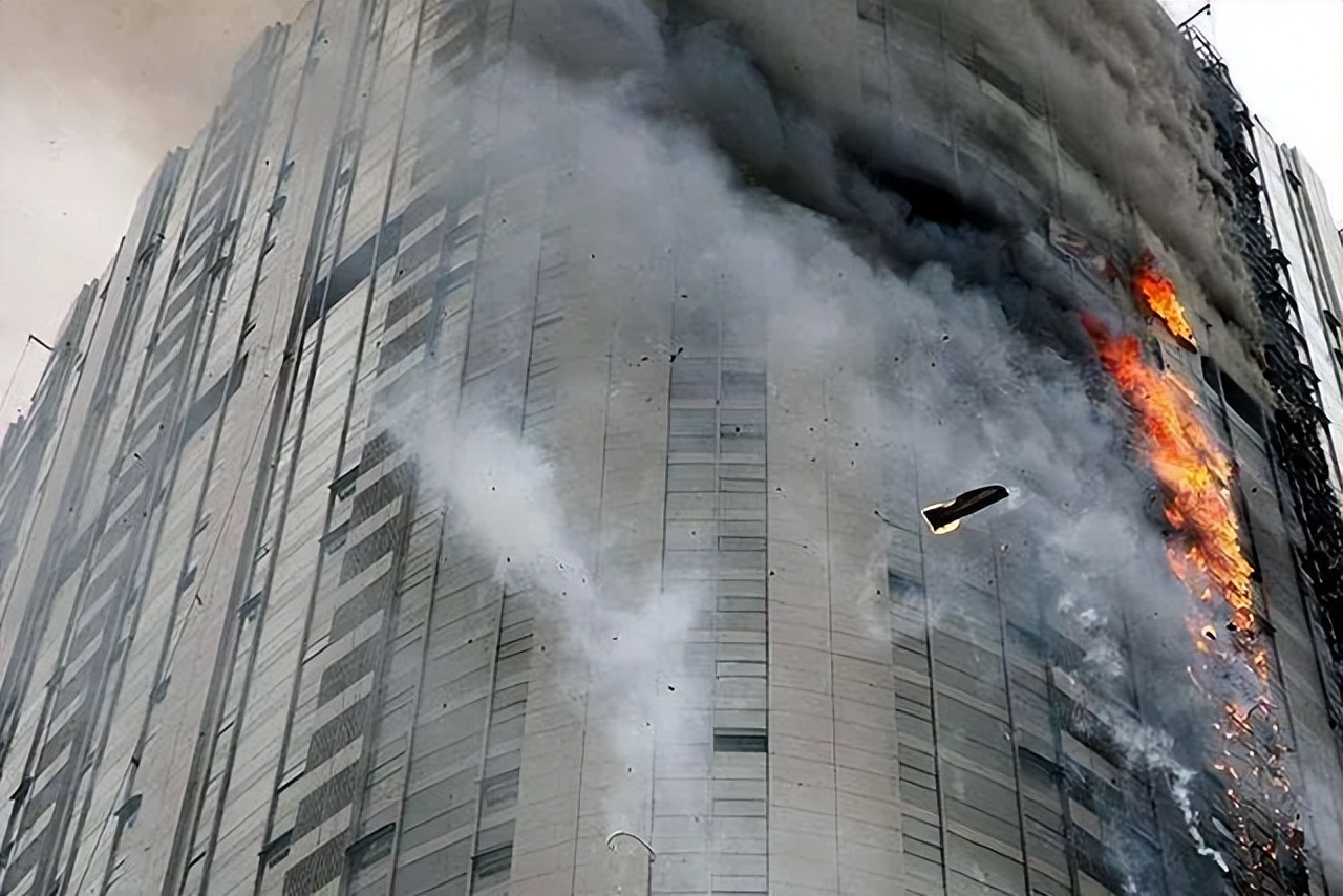 高层逃生缓降器还是逃生绳,高层楼怎么逃生有逃生通道吗