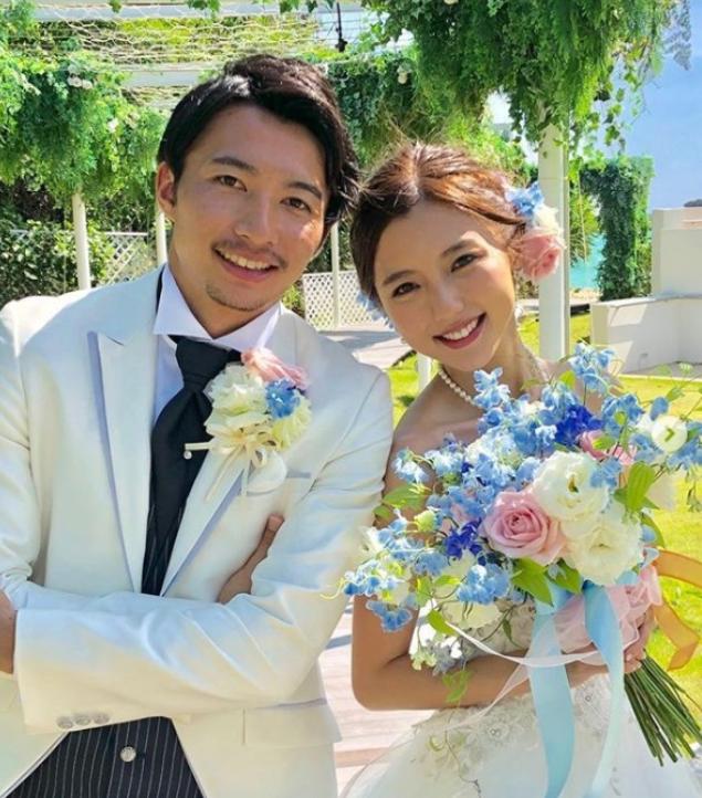 日本足球队太太团看世界杯,世界杯足球太太团十大女神