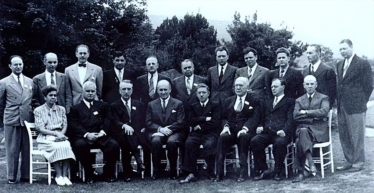 中国存放600吨黄金还能运回去吗,我国600吨黄金放在美国了吗