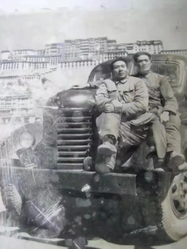 在高原当汽车兵，“打手冲”可是一个技术活，每次我都心惊胆颤的