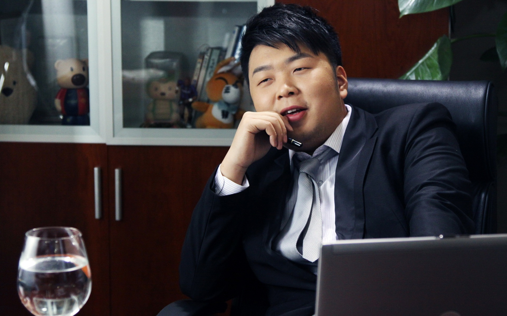 奢侈品包用来装被子，座驾总价超2千万谢娜：他上面也只有马云了