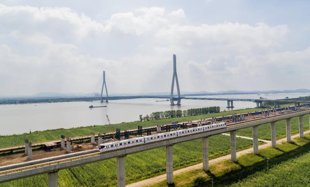 武汉竹叶海公园离竹叶海站有多远,武汉地铁竹叶海站晚霞