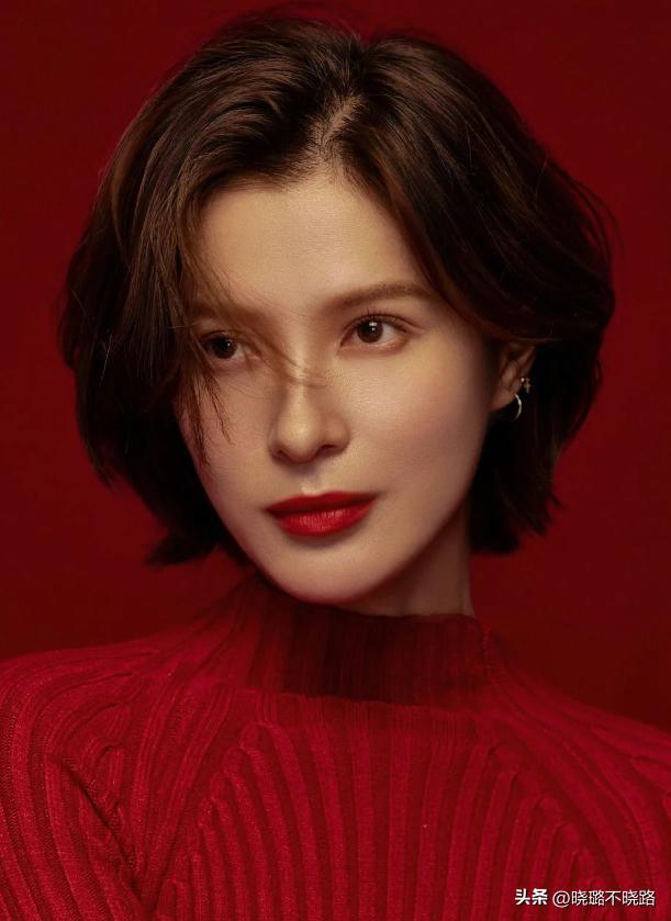 40岁脸大减龄的齐肩烫发,2020年时尚减龄齐肩烫发