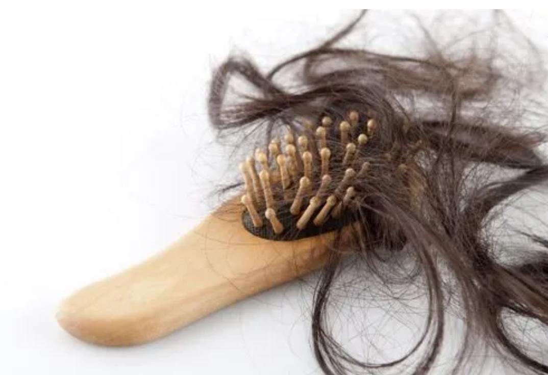 头皮里总是长疙瘩和脓包怎样治疗,头皮总长疙瘩和脓包是怎么回事