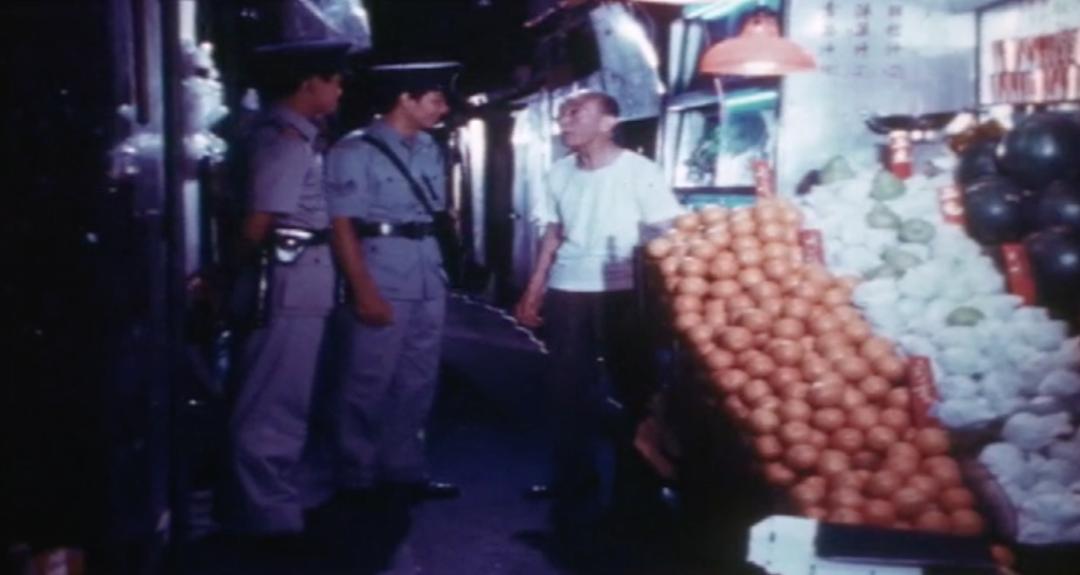 香港警队步操,香港警队采用中式步操