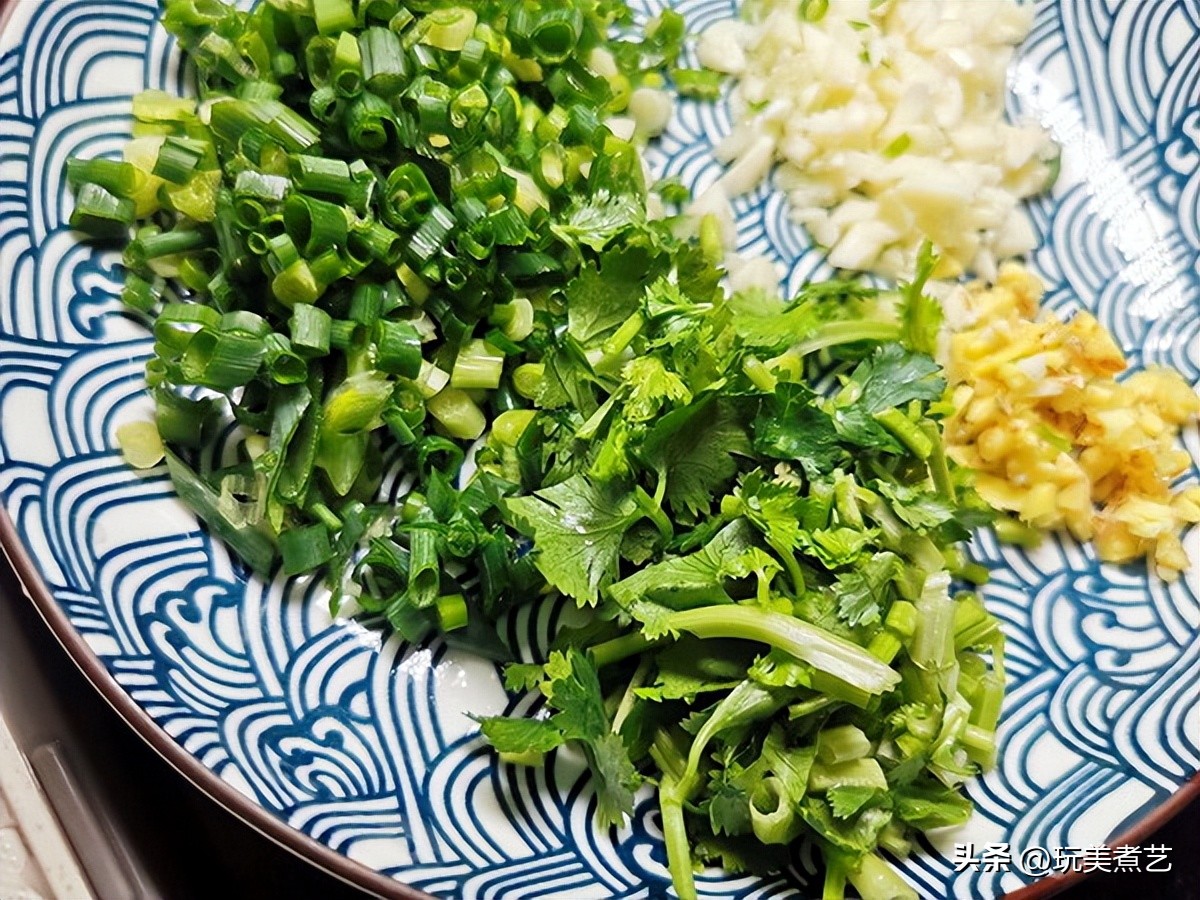 茄子怎么做不吸油还好吃,茄子怎么做不吸油又好吃