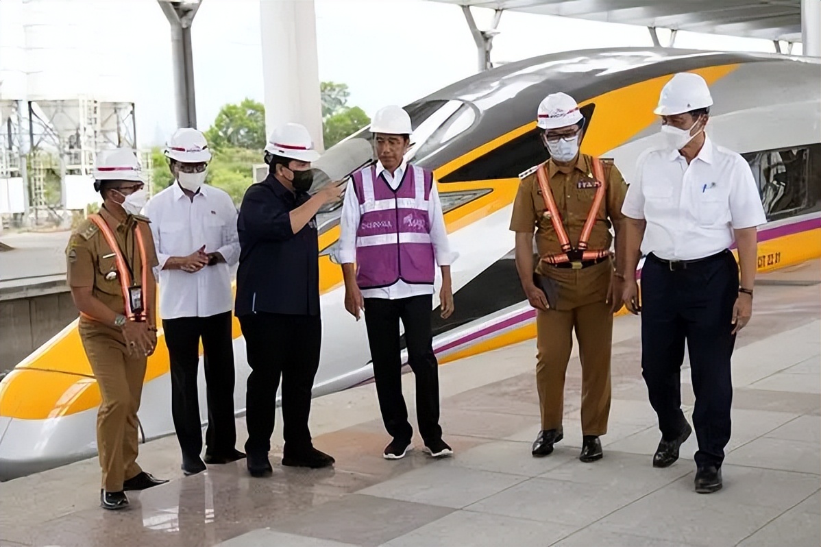 王毅的话，印尼当局听懂了，5.6亿美元，不该成为雅万通车的阻碍