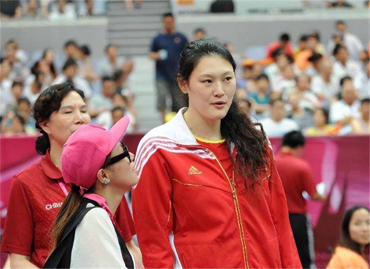 老排球队员王一梅近况,女排重炮手王一梅为何被弃用