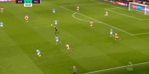 瓜迪奥拉输给穆里尼奥之后,曼城师徒对决