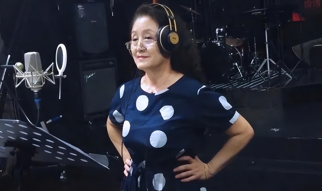 姚贝娜春晚现场,姚贝娜有哪三次上春晚