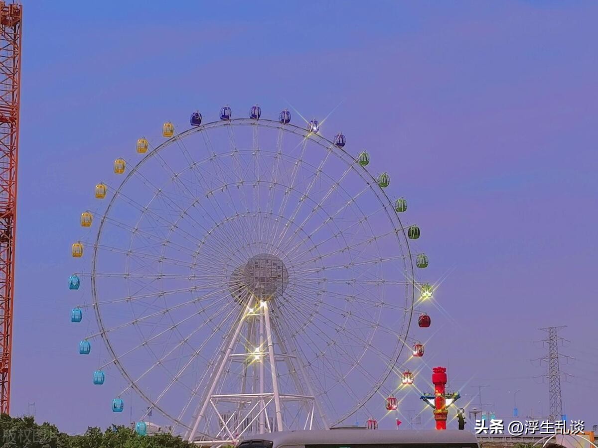 周末走走逛逛放松心情的文案,周末愉快简短走心的句子文案