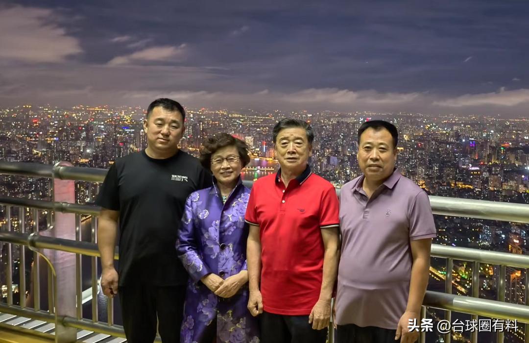 20年后再次来到台球展70岁乔氏老乔砥砺前行