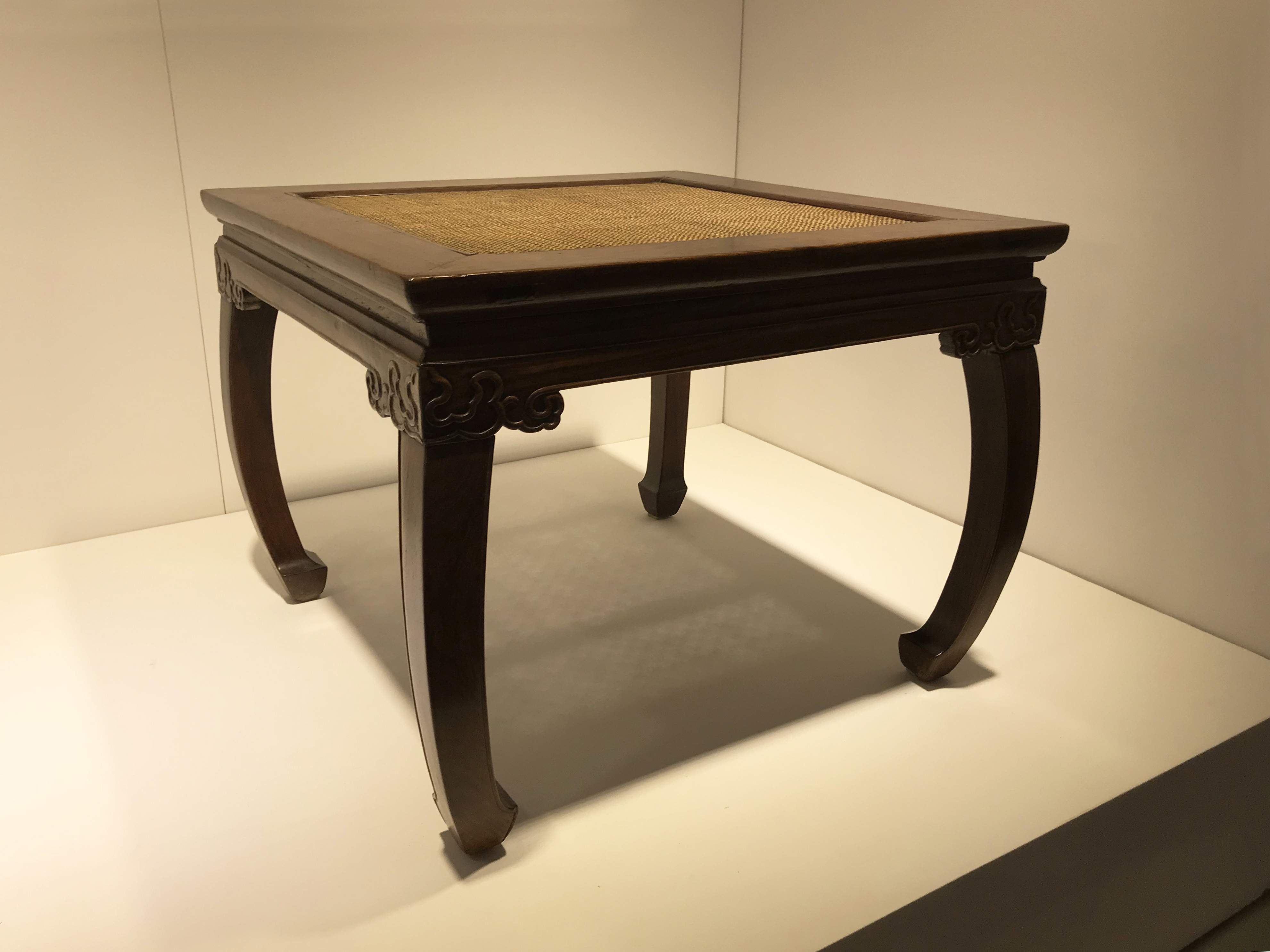 结跏趺坐双盘腿,超宽大黄花梨禅凳禅椅