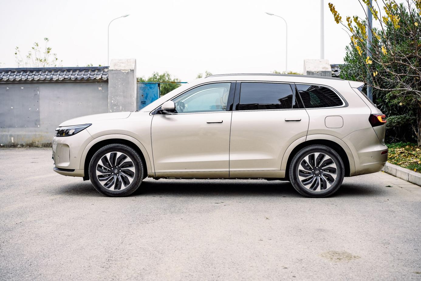 问界m7和理想l7舒适感,理想l8与问界m7实测对比