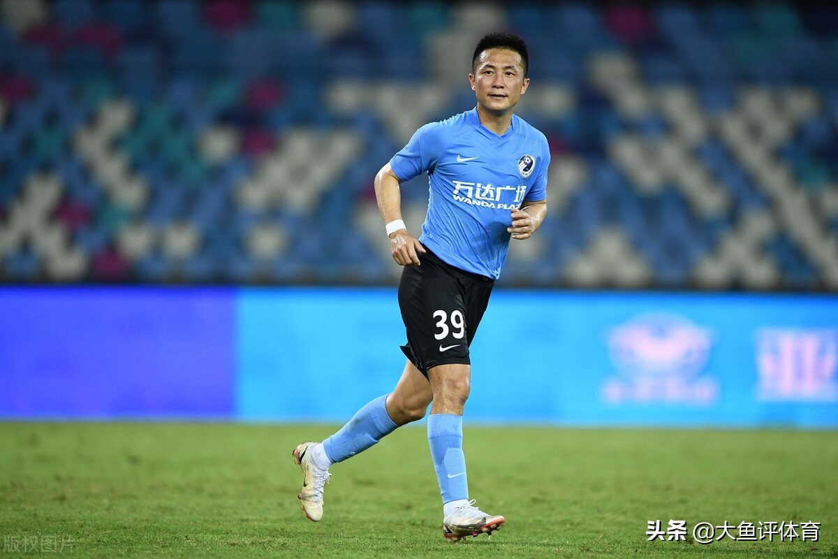 中超第三轮最佳阵容：栗鹏头球建功+门线救险帮助球队登顶
