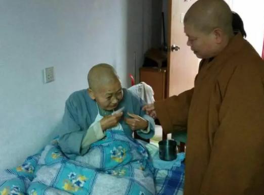 当代有哪些苦行僧人,僧人出家之前经历的磨难坎坷