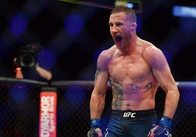 泰坦巨蟒奥利维拉,巨蟒奥利维拉完全体