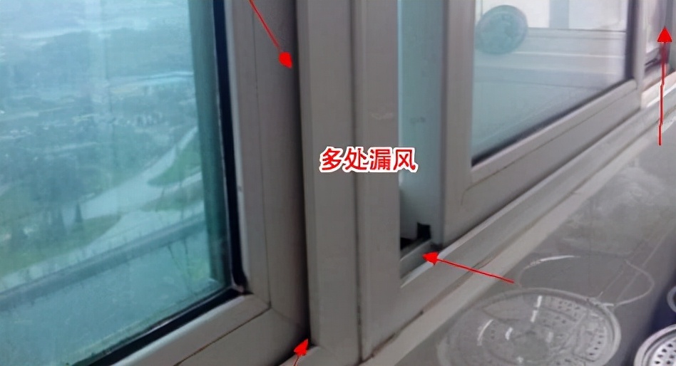 窗户漏风怎么保暖效果最好,家里的窗户漏风应如何进行密封呢