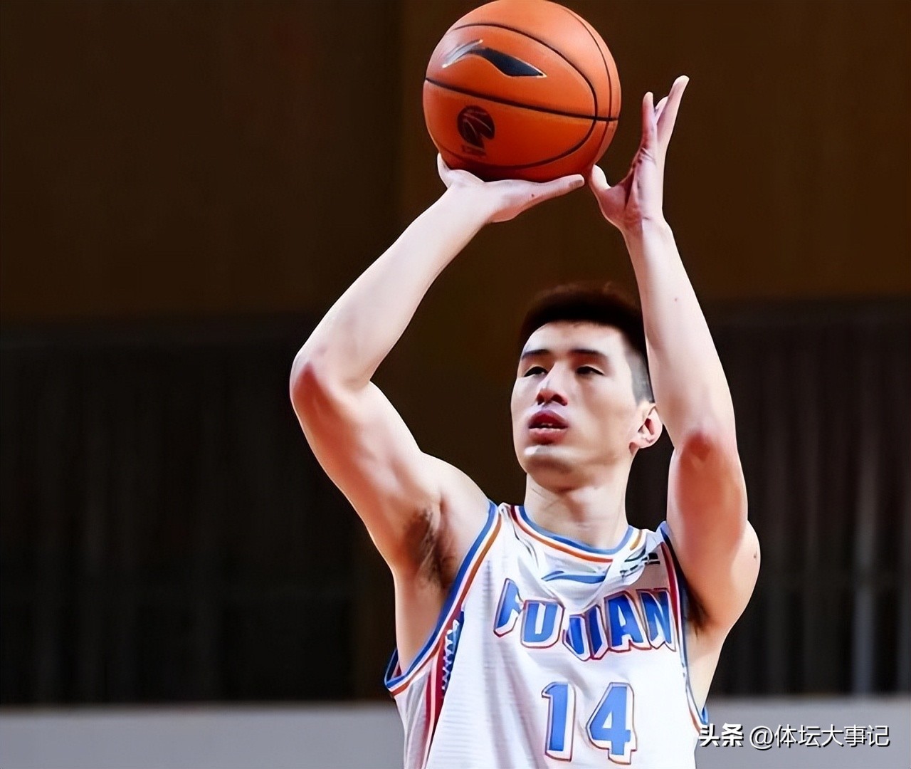 福建队21人大名单！王哲林替身离队，新增1名顶薪，引进辽篮前锋