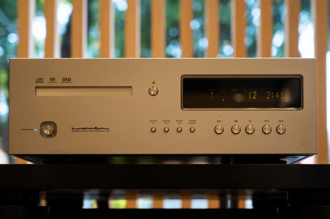 唯美而富有诗意!AudiaFlight歌匠FLS1/FLS4前后级