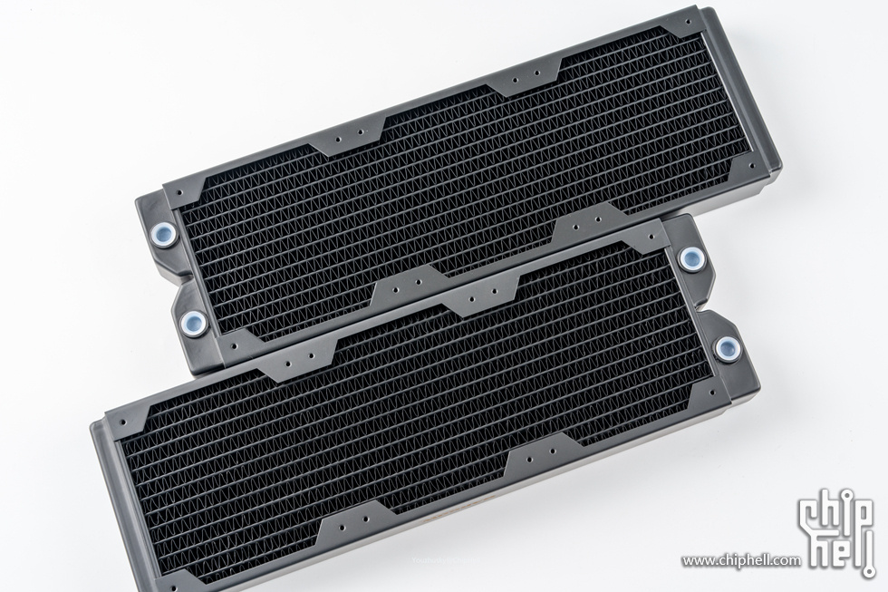 rog创世神装机视频,rog创世神细节