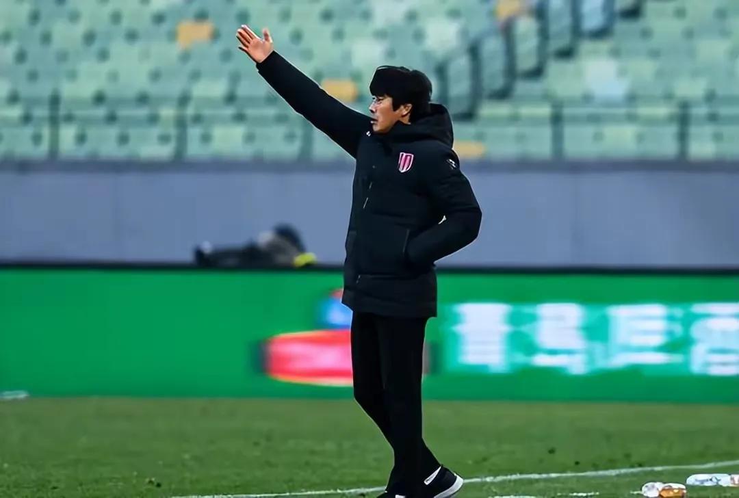 韩国教练评价中国球员,韩国队主帅质疑赛程没有时间训练
